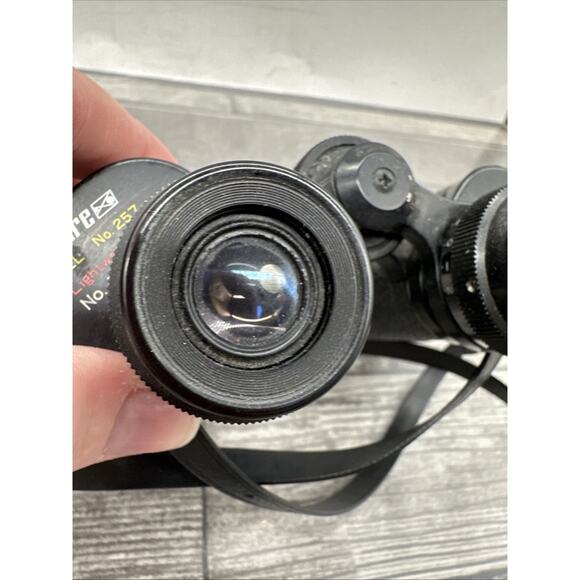 Empire Binoculars Model 257 Lightweight No. 48223 10 X 35 Extra Wide Angle {O} - Picture 5 of 10